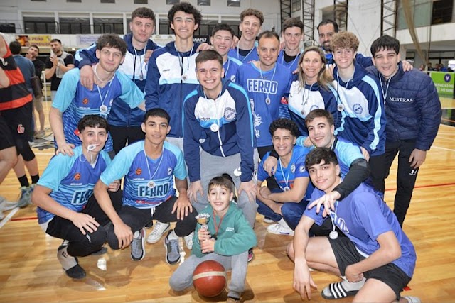 La U19 de Ferro se quedó con el subcampeonato entrerriano de Básquet