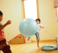 購入記 バランスボールで遊んでいたら子供の運動神経を褒められた スリーピングパパのブログ Season2