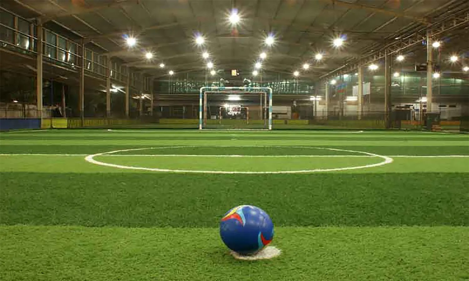 Membuat Lapangan Futsal Outdoor Rumput Sintetis yang Aman dan Nyaman untuk Bermain