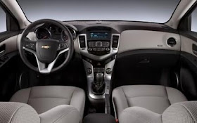 Two-tone interior of 2012 Chevrolet Cruze ECO