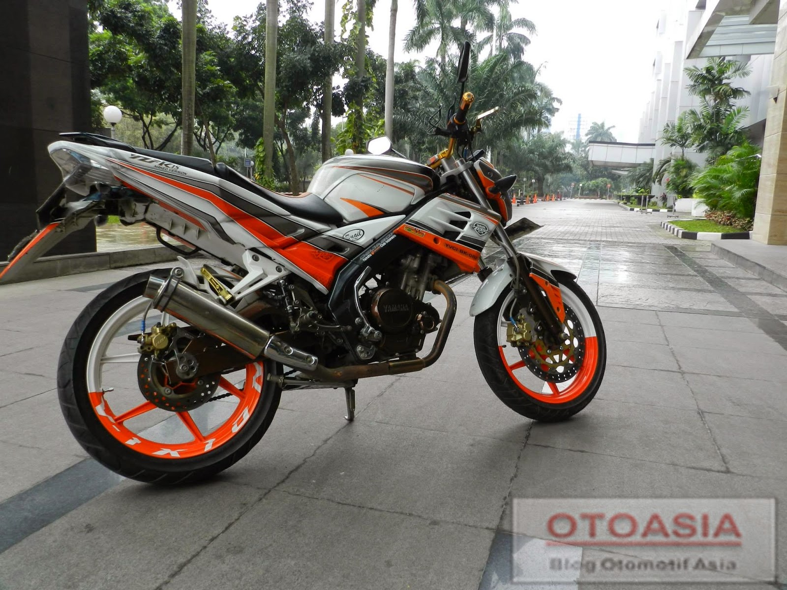 8 Slash Modifikasi Vixion Smart Minimalis Inspirasi Logo YVCI