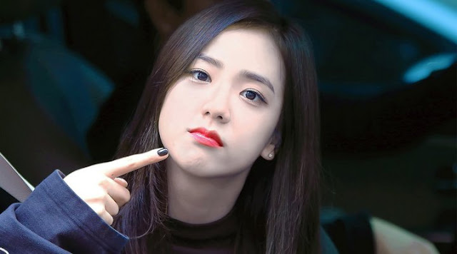 Jadi Diri Sendiri atau Orang Lain? Yuk Intip Pesan Berharga Dari Jisoo BLACKPINK!