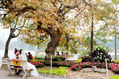 Hồ Gươm và Phố cổ - Địa điểm chụp ảnh đẹp ở Hà Nội