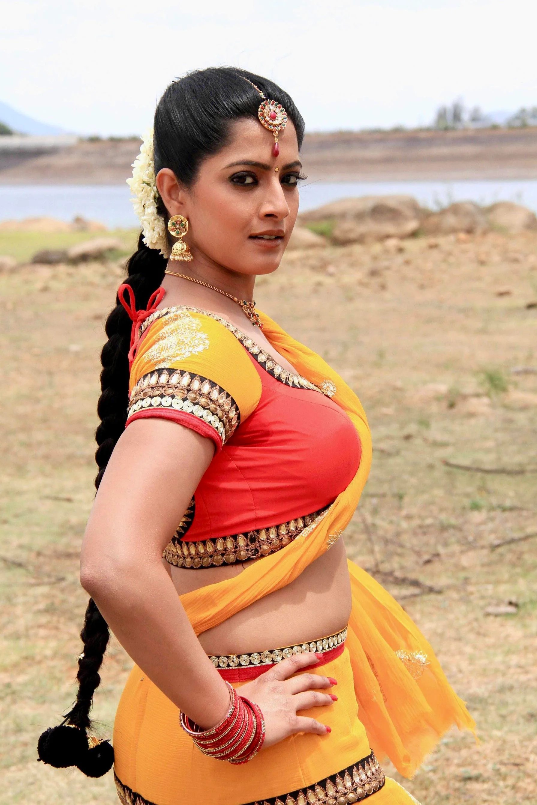 Varalaxmi Sarathkumar HD UHD and High Re-Solution Photoshoot