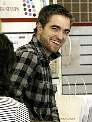 Robert Pattinson Biography