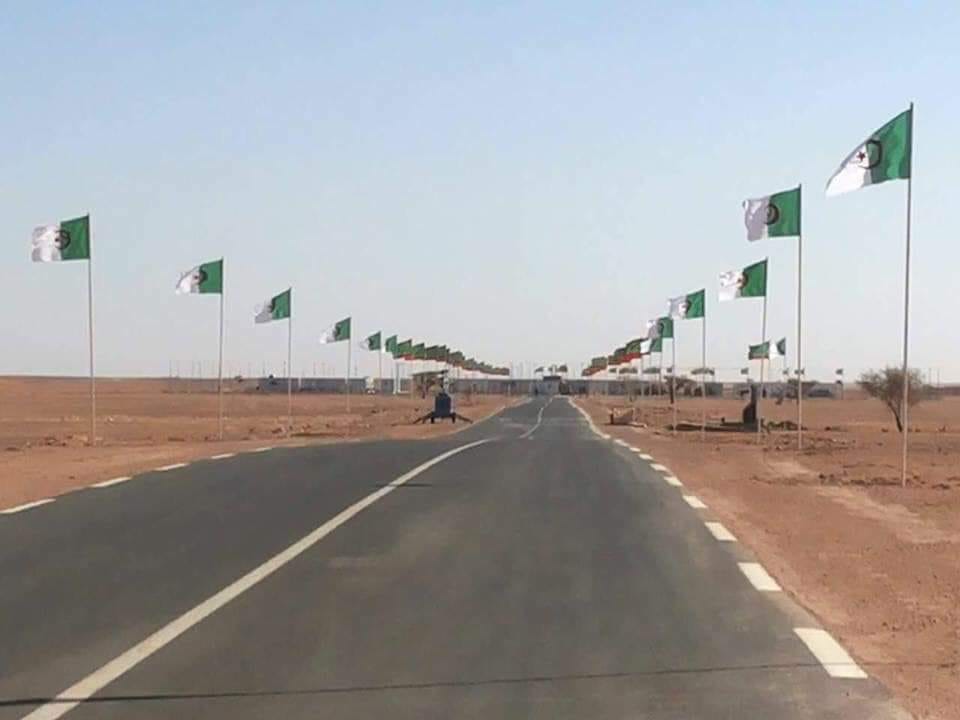 البرلمان الموريتاني يصادق على إنجاز طريق الزويرات/ تيندوف بتمويل وتسيير جزائري