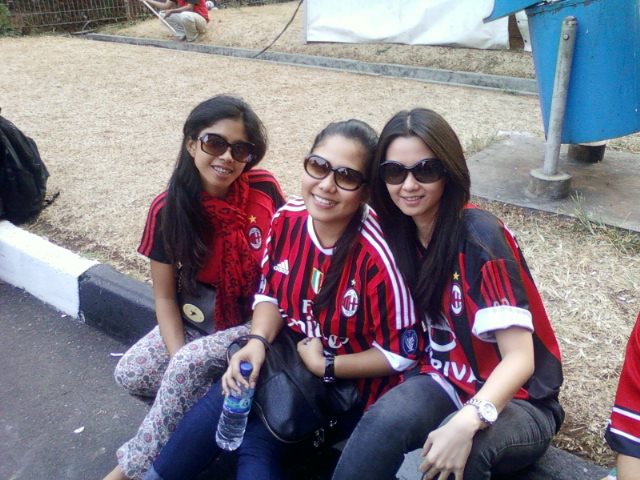 Foto Cewek Milanisti, Milanisti Girl, Milan Fans, Female Milanisti, Cewek Cantik