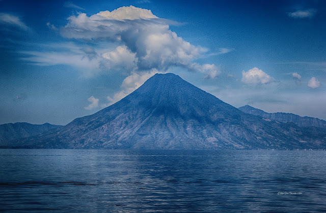 Guatemala volcanoes geology field trip travel Antigua Panajachel Pacaya Fuego Agua Atitlan copyright rocdoctravel.com