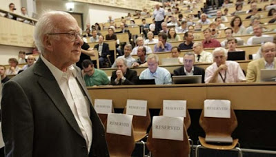 Peter Higgs, Pencetus Partikel Tuhan