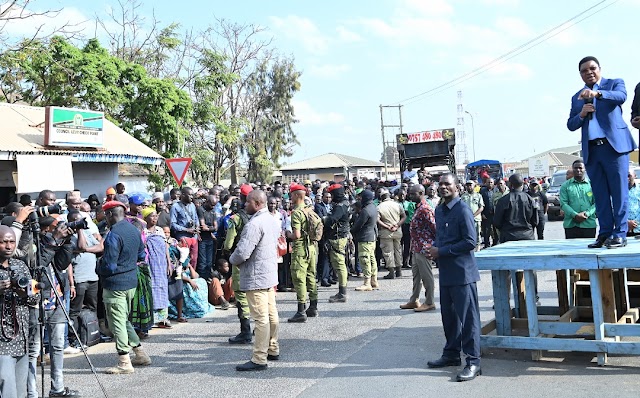 Waziri Mkuu Atoa Agizo Kwa Wakuu Wa Mikoa Ya Mipakani