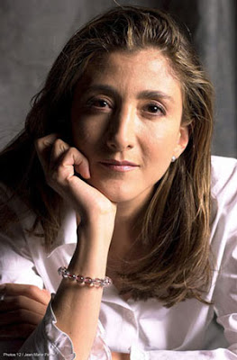 Foto de Ingrid Betancourt posando 