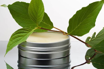 HOW TO MAKE AN ALL-NATURAL VAPORUB OINTMENT