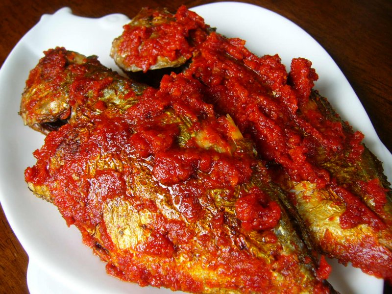 RESEP MASAKAN Resep Masakan Pedas Ikan Kembung Bumbu Balado