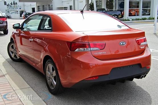 Kia Cerato Koup 2010 Black. Kia Cerato Koup 2.0L (A) sweet