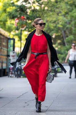 Resultado de imagem para olivia palermo de vermelho