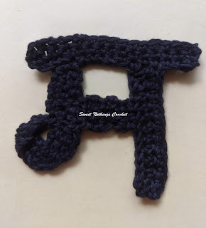 25th CONSONANT of the HINDI ALPHABET - a free crochet pattern from Sweet Nothings Crochet