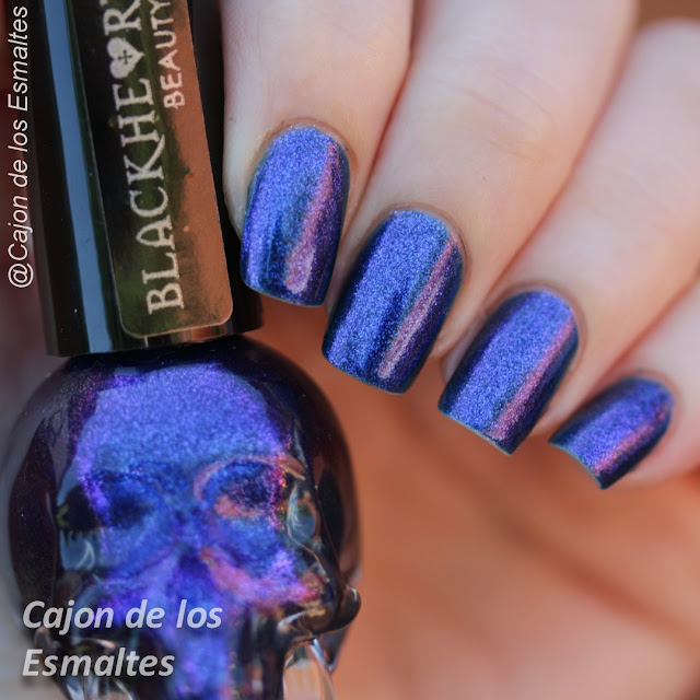 Esmalte Calavera - Blackheart de Hot Topic