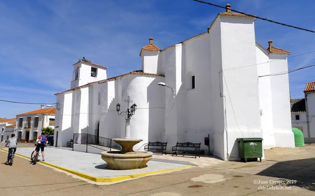 casas-de-don-pedro-zarza-capilla