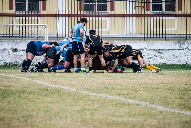 φάουλ στον αγώνα  ράγκμπι lions Ηρακλής