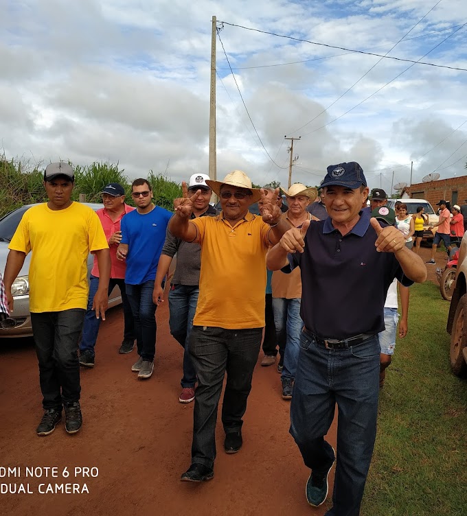 Tema e Dida visitam povoado Ipuirú e arrastam uma multidão de apoiadores