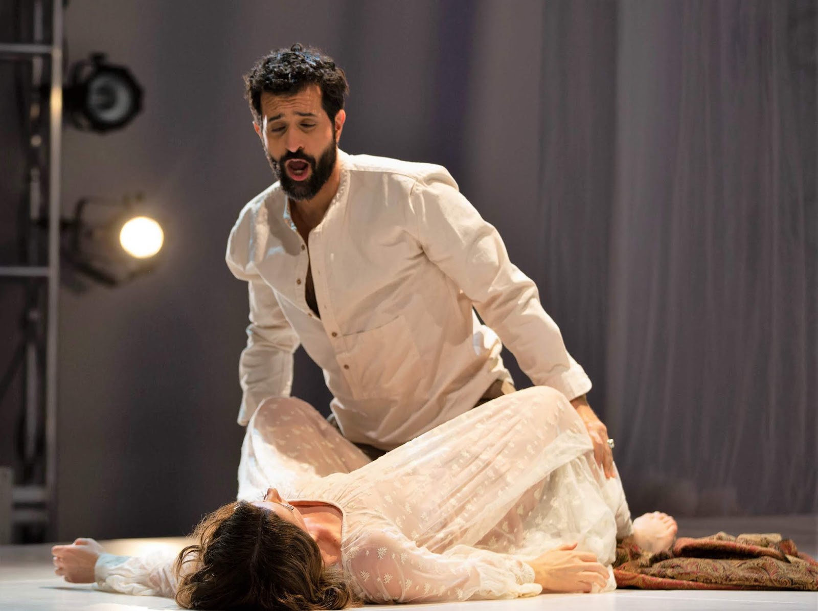 IN REVIEW: tenor KARIM SULAYMAN as Nerone, with mezzo-soprano AMANDA CRIDER as Poppea, in Florentine Opera's March 2019 production of Claudio Monteverdi's L'INCORONAZIONE DI POPPEA [Photograph by Kathy Wittman, © by Ball Square Films]