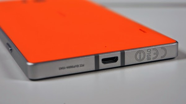 The CE mark is hidden on the bottom edge