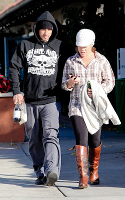 Pink and Carey Hart at the Malibu Country Mart