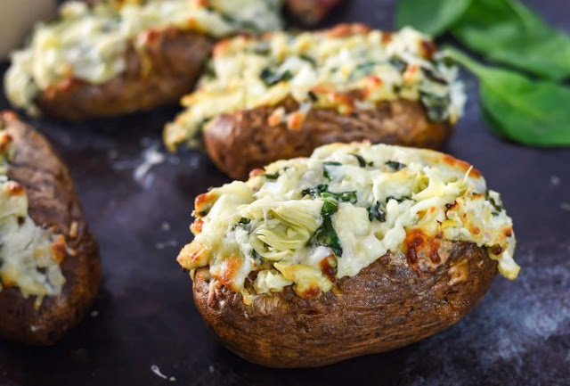 Spinach Artichoke Twice Baked Potatoes #Paleo #Whole30