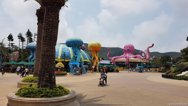 Chimelong Ocean Kingdom in Zhuhai