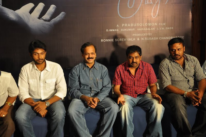 Kumki Movie Press Meet Stills Pics Photos film pics