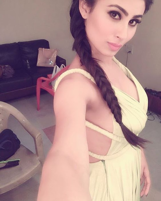 Mouni roy spicy pics