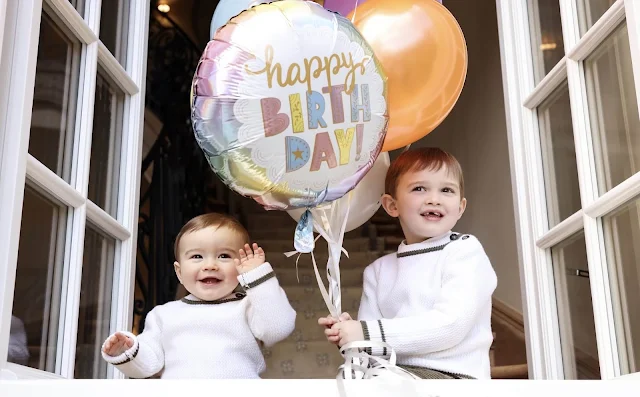 Prince Francois and Prince Charles wore a crew-neck knit jumper by Tartine Et Chocolat. Prince Guillaume and Princess Stephanie