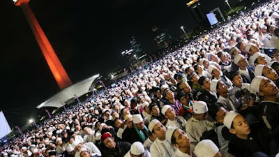 Galeri Event Sang Idola Cinta di Monas Part 2