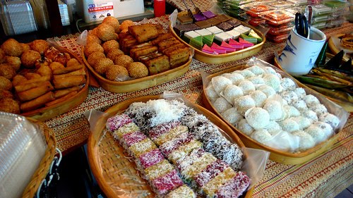 Jenis-Jenis Manisan & Kuih Muih Melaka