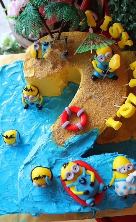 Minion despicable me cake