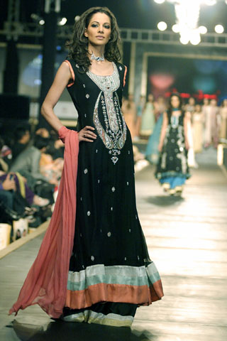 Amna Ajmal Collection at Bridal Couture Week 2010 ~ Page3