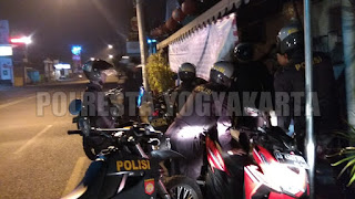 Polisi Periksa Sejumlah Remaja Nongkrong Negatif Sajam dan Miras