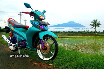  Foto Gambar Modifikasi JUPITER Z Kontes Racing Look Jari Jari 100  Foto Gambar Modifikasi JUPITER Z Kontes Racing Look Jari 