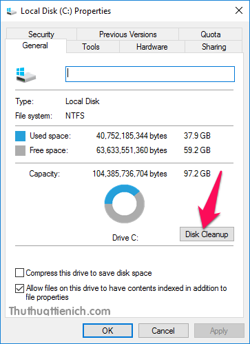 Trong phần General, nhấn nút Disk Cleanup
