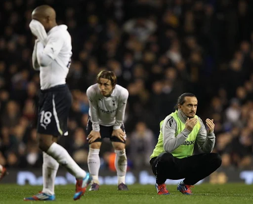 Tuncay prays for Muamba