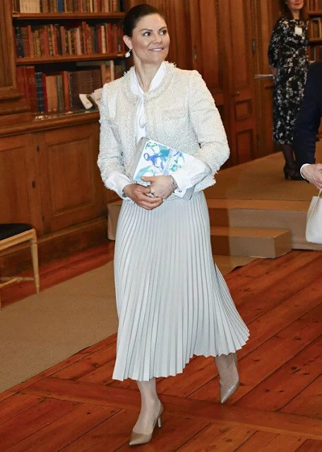 Crown Princess Victoria wore a new beige pleated skirt by H&M, Princess Sofia wore Marika skirt by Rodebjer. Cravingfor Baroque pearl earrings