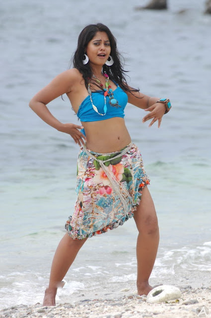 bindu madhavi hot stills