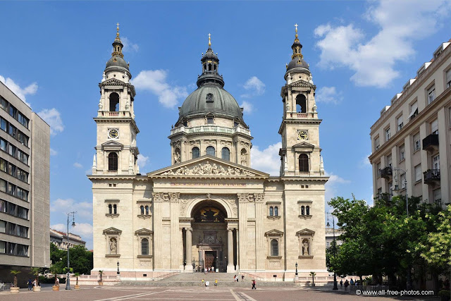 vé máy bay đi Hungary giá rẻ - St. Stephen's Basilica