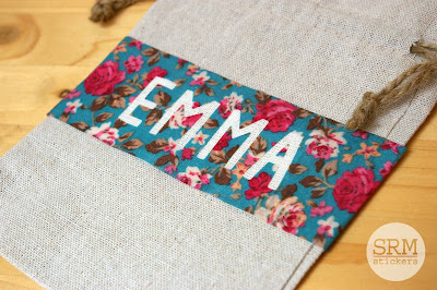 SRM Stickers Blog - Personalized Baby Bag by Lorena - #linenbag #floralribbon #babybag #giftbag #DIY