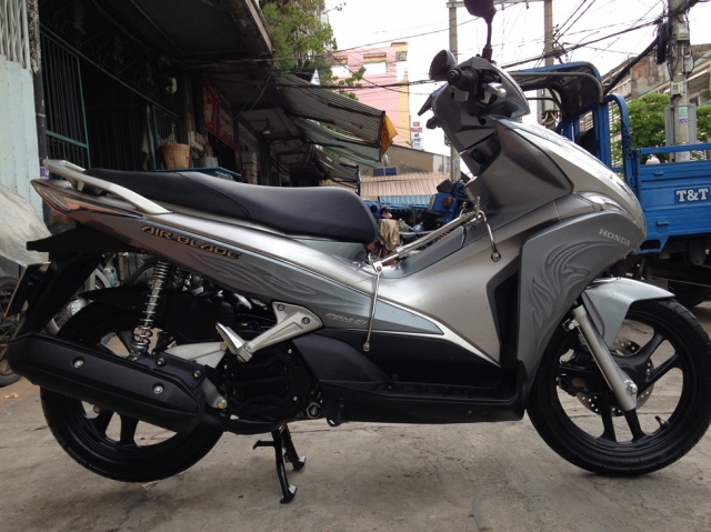 Sơn xe Airblade 110 màu xám 3D cực đẹp