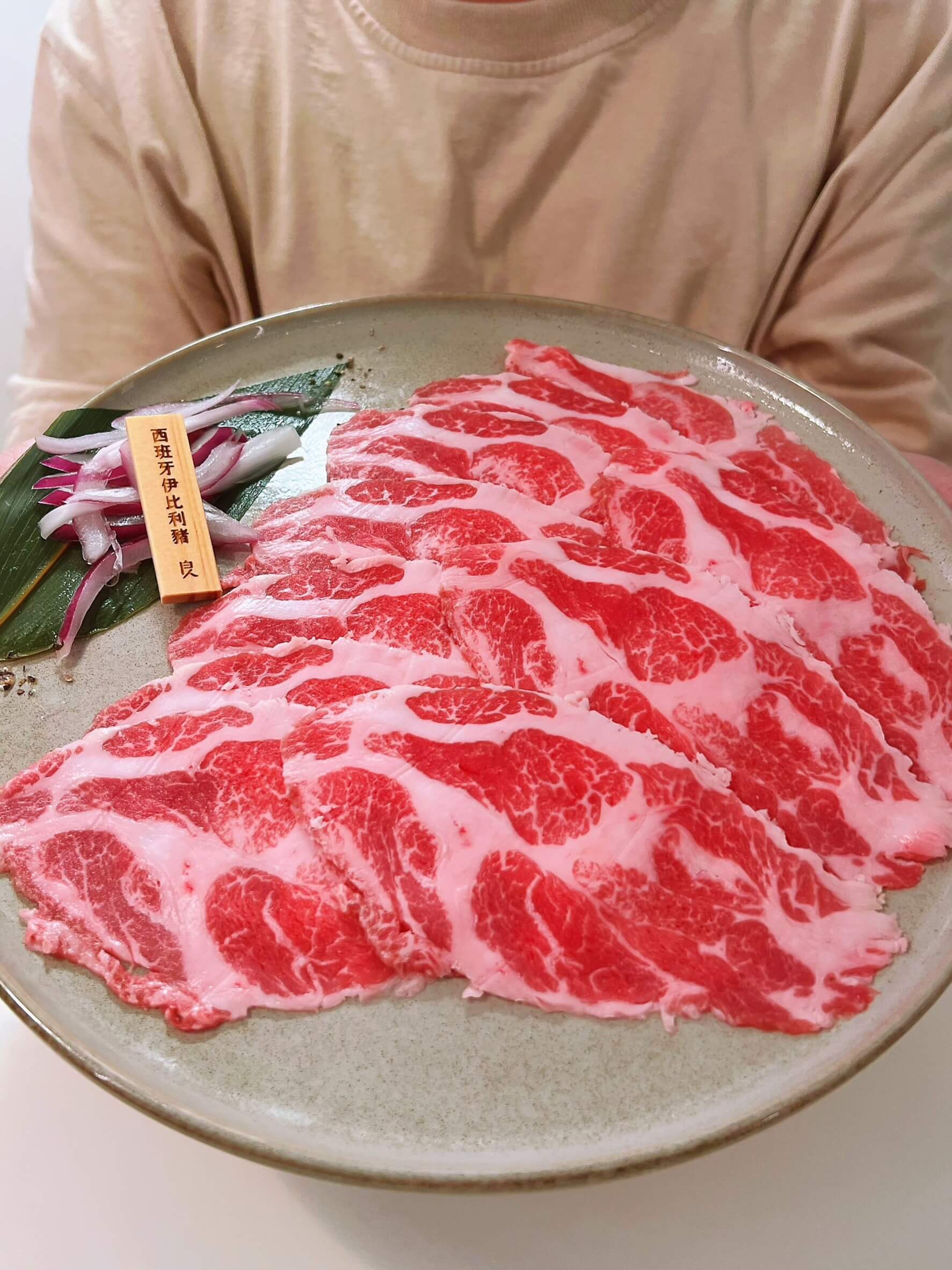 台南安平新開幕【良人煮鍋】選用天然食材和頂級肉品