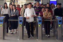 Jokowi Ajak Para Pegiat Seni Jajal LRT Jabodebek