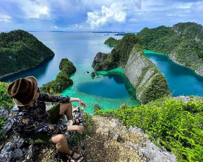 Teluk Love Raja Ampat