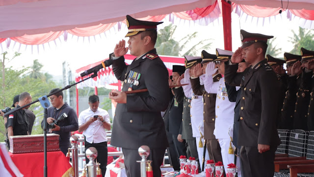 Pimpin Upacara Penurunan Bendera HUT ke-79 Kemerdekaan RI, Kapolres Lingga Sampaikan Ini