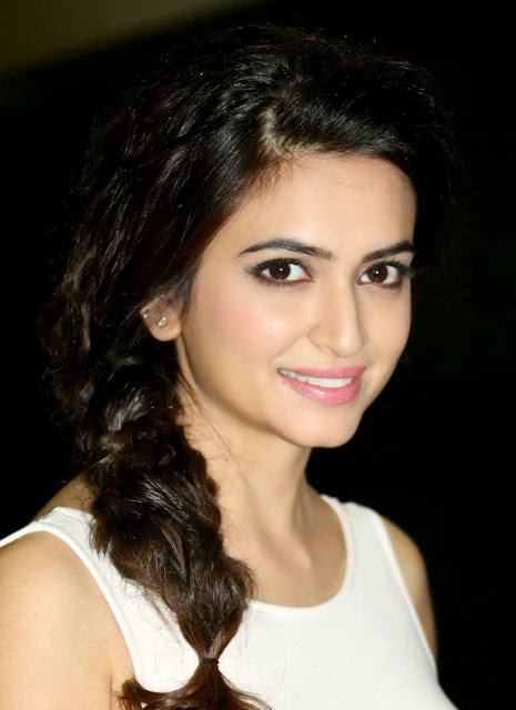 Kriti Kharbanda  Black And Shiny Hair